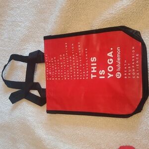 Free! Lululemon shopping bag